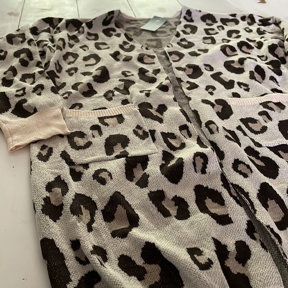 Cheetah print long cardigan - Picture 2 of 6